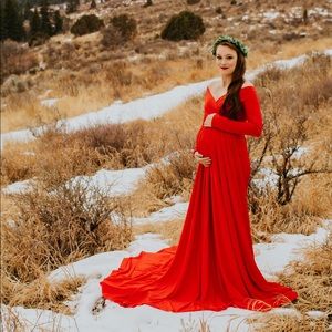 Maternity gown -red - off shoulder - xs